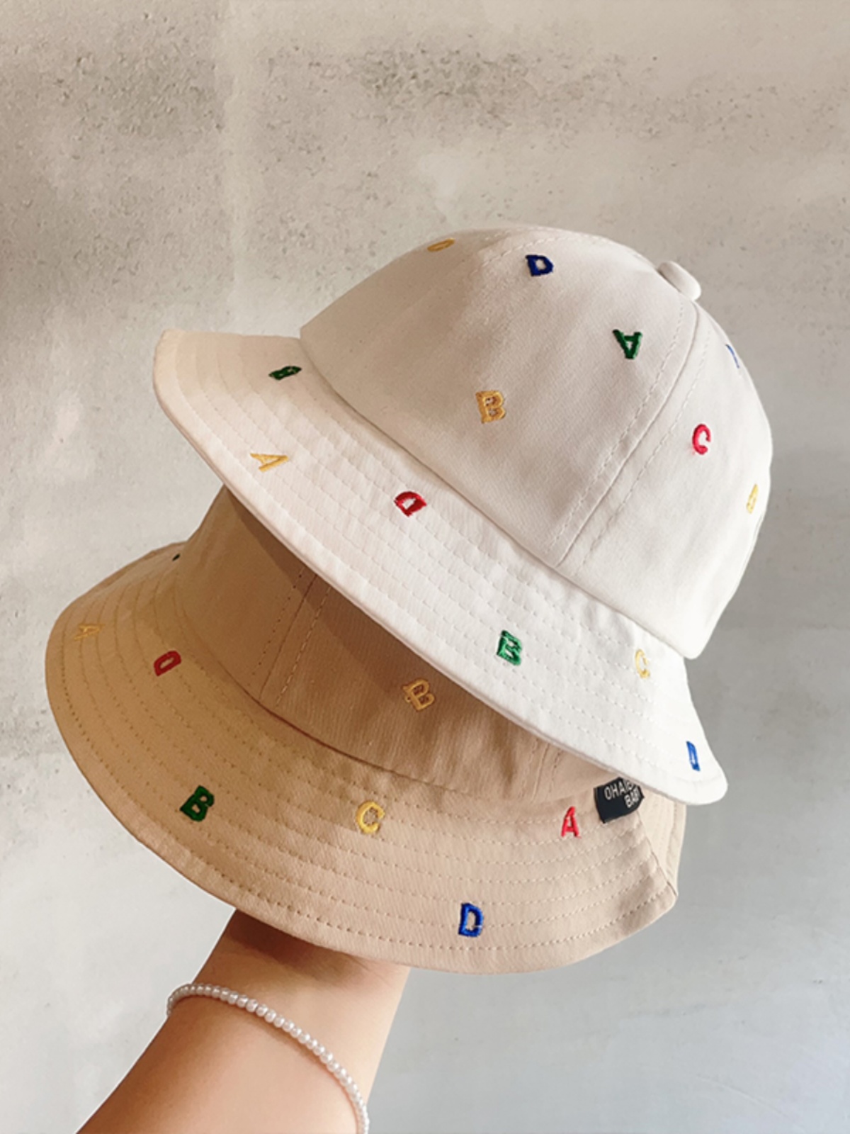 キッズ帽子 アルファベット刺繍バケットハット