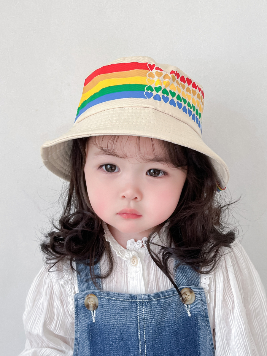 キッズ帽子 ハートいっぱい虹柄バケットハット