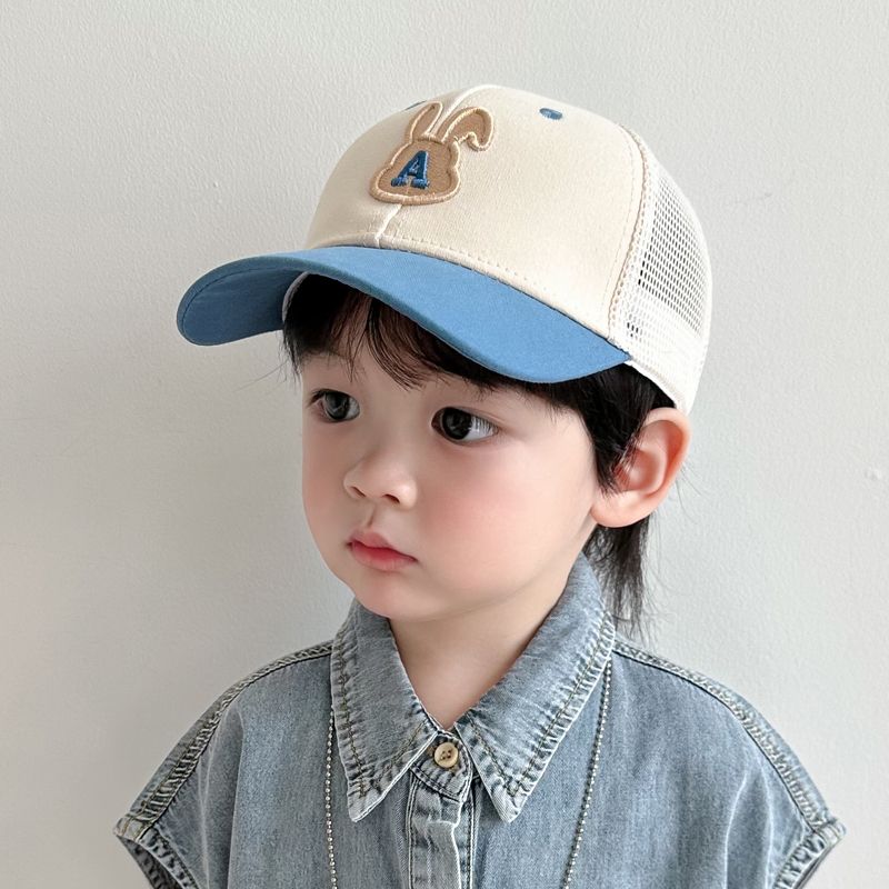 キッズ帽子 うさぎさん刺繍メッシュキャップ