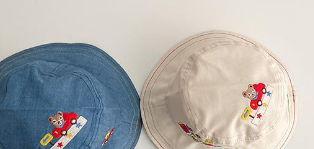 キッズ帽子 ベビー帽子 乗り物柄 可愛い子供用つば広帽　ベビーバケットハット