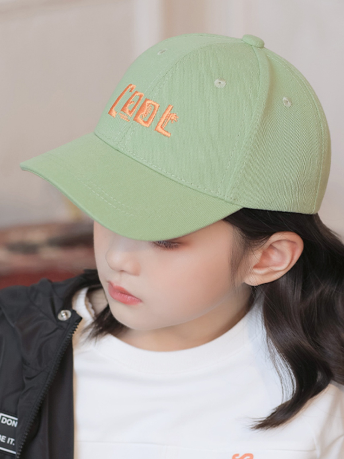 キッズ帽子 シンプル文字刺繍キッズキャップ