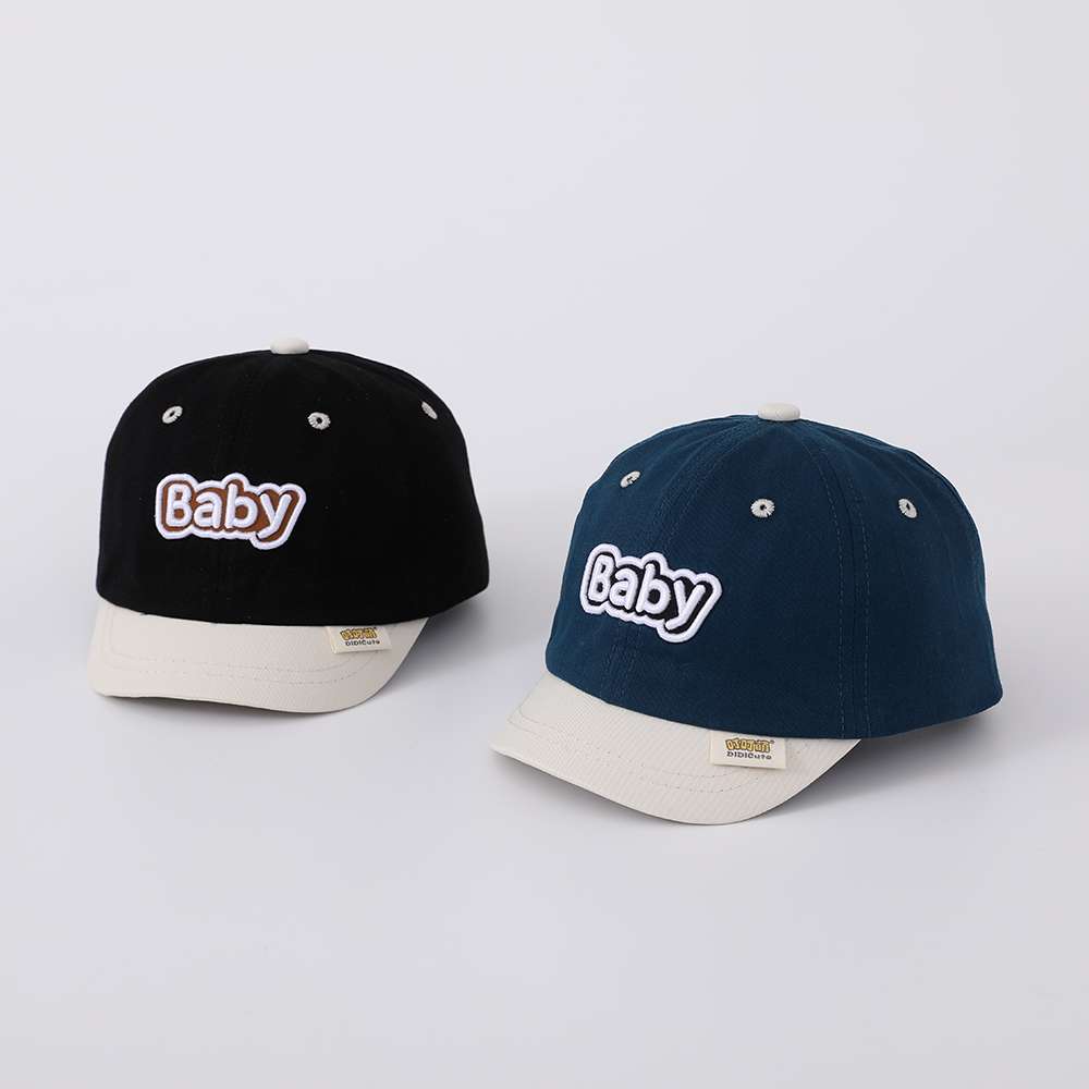 キッズ帽子 「Baby」文字ロゴ入りキャップ　ベビー帽子