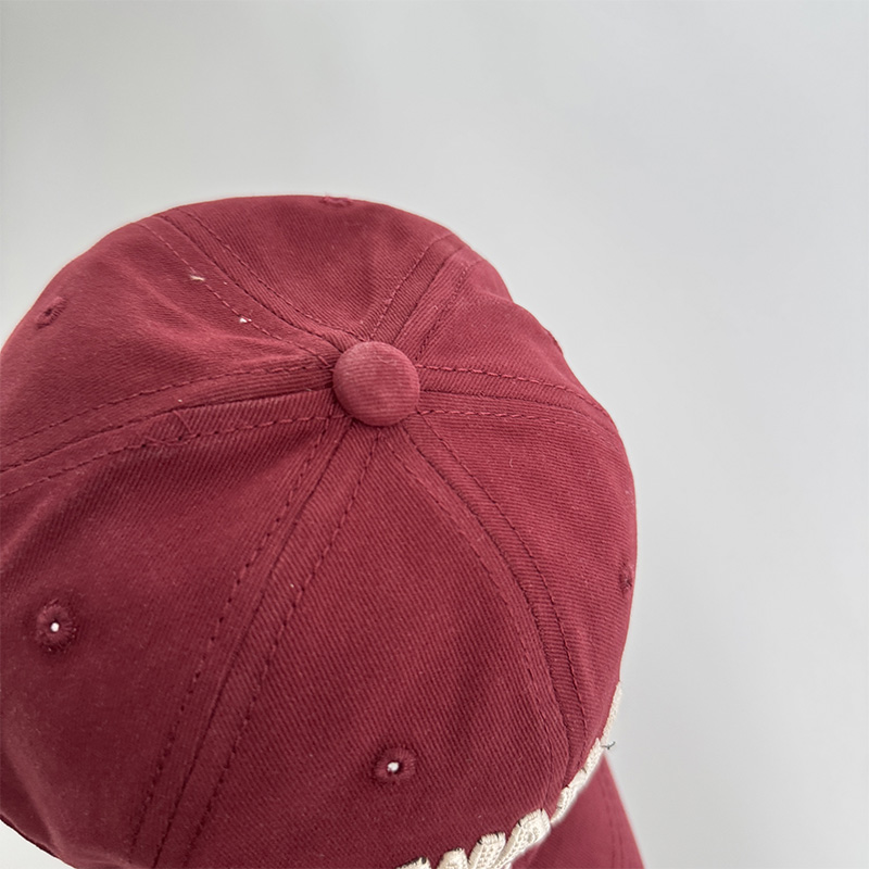 キッズ帽子 お洒落な刺繍入りキッズキャップ