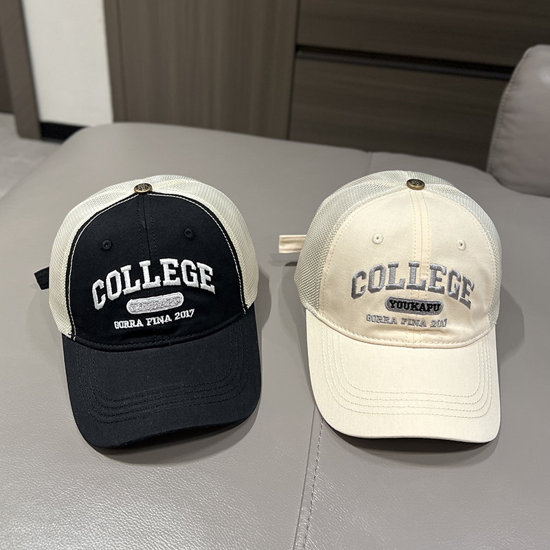 キッズ帽子 クールなキャップで違う一面を見せられる『COLLEGE』帽子