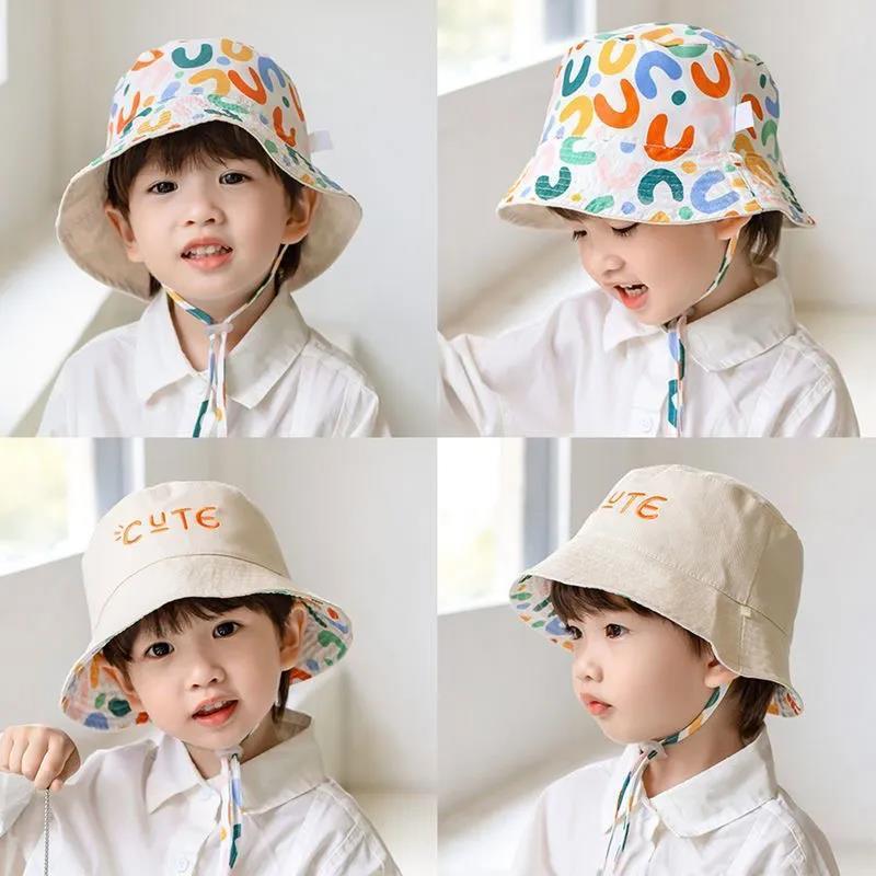 キッズ帽子 かわいい柄のリバーシブルハット