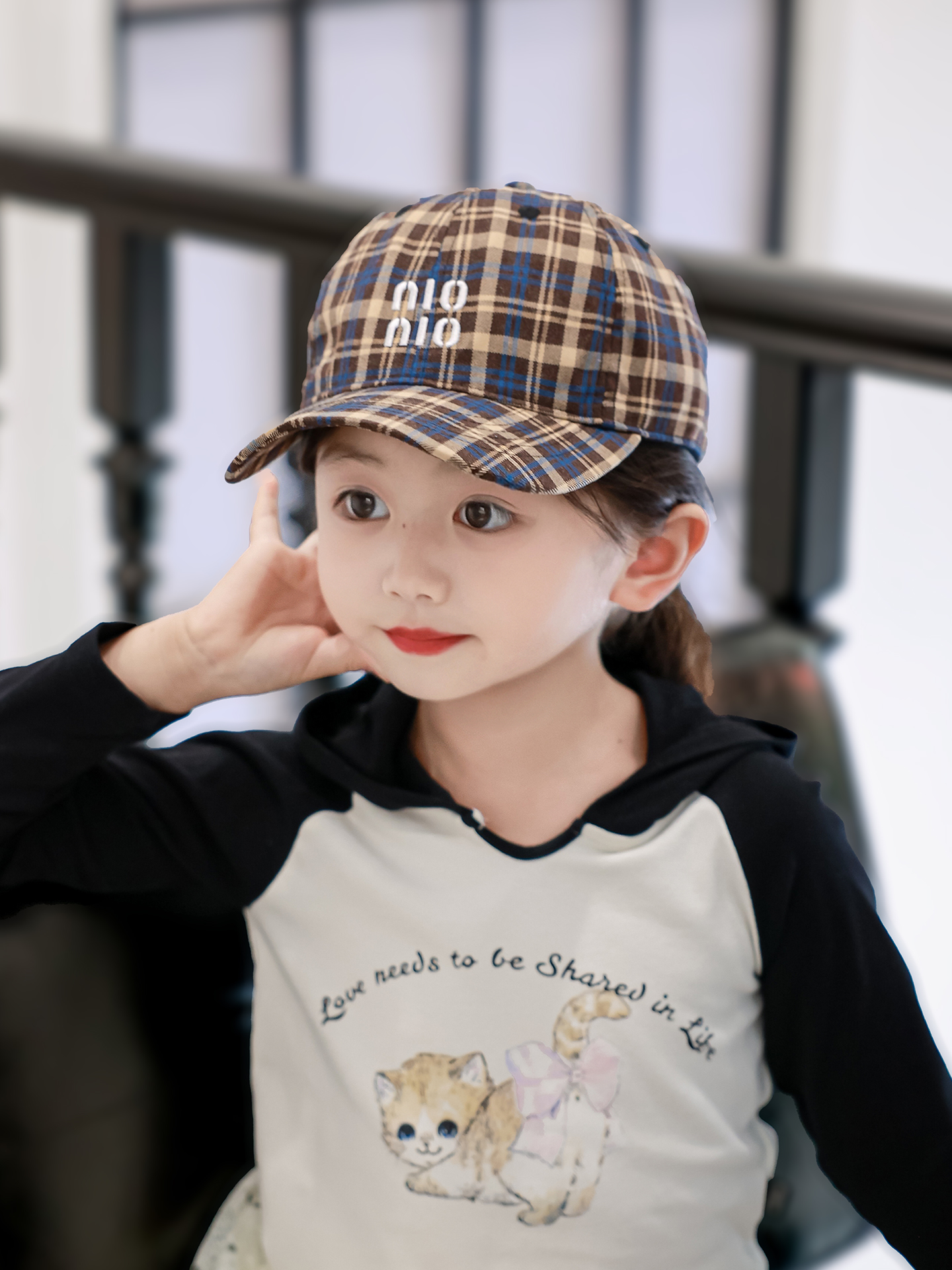 https://fulmo-img-server.com/cheerhat/83816ebb-d3e9-4b4e-b484-5753d70fa210.jpg