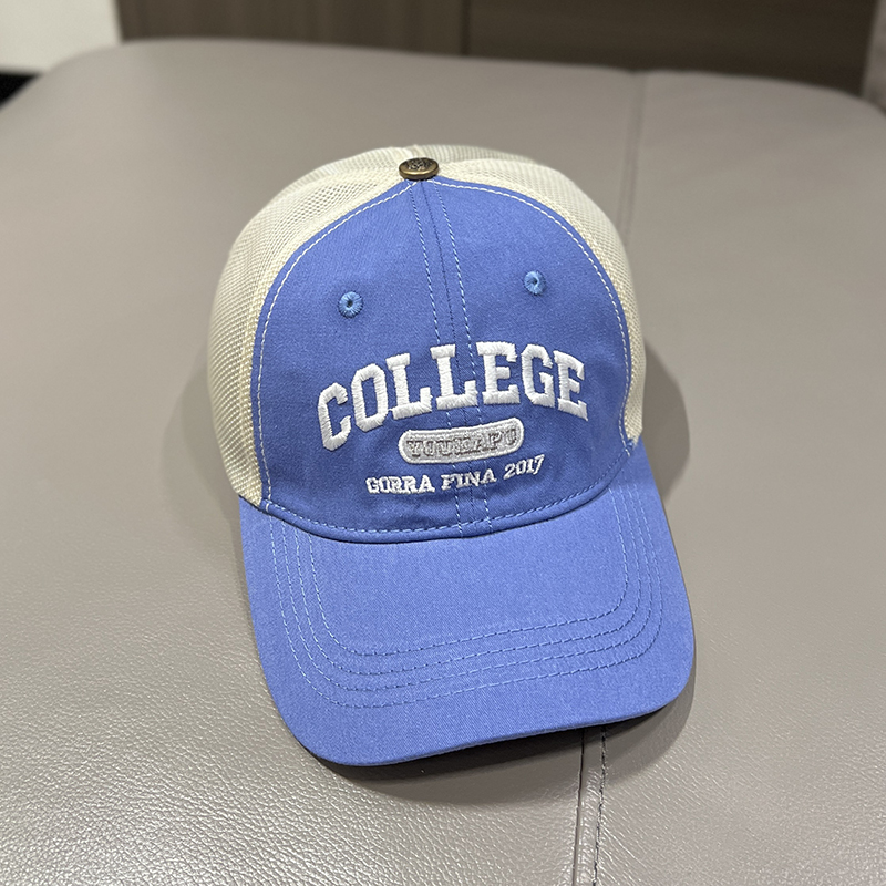キッズ帽子 クールなキャップで違う一面を見せられる『COLLEGE』帽子