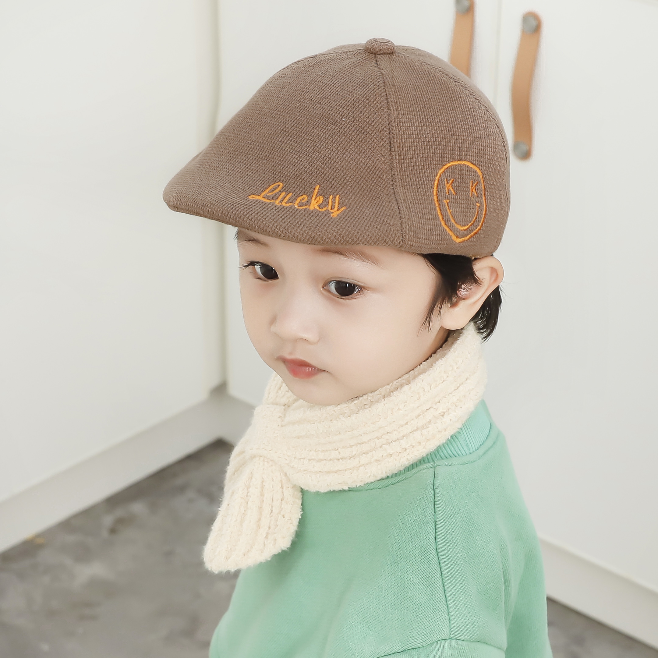 キッズ帽子 にこにこ刺繍入り あったかキッズキャスケット