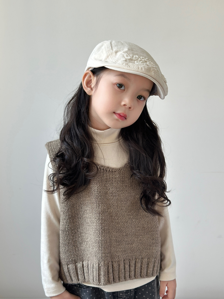 https://fulmo-img-server.com/cheerhat/9df394fe-7d8e-4755-871e-a6270c8ff86f.jpg