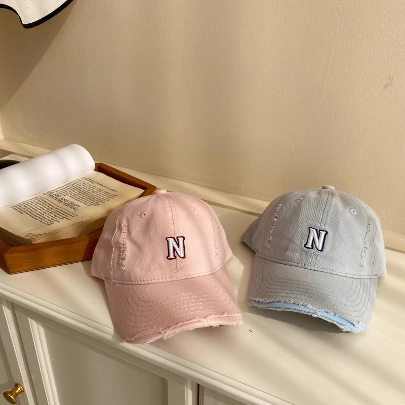 キッズ帽子 イニシャル「N」刺繍ダメージヴィンテージキャップ
