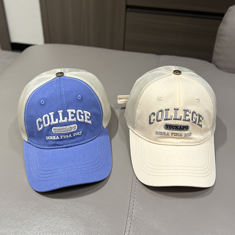 キッズ帽子 クールなキャップで違う一面を見せられる『COLLEGE』帽子