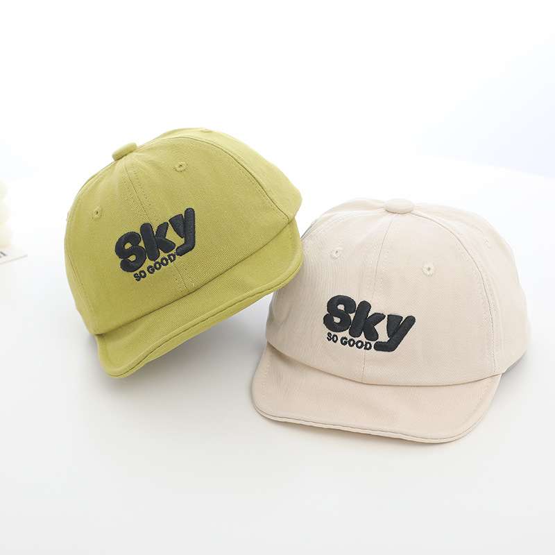 キッズ帽子 キッズ向け「SKY」英語入り ベビー帽子