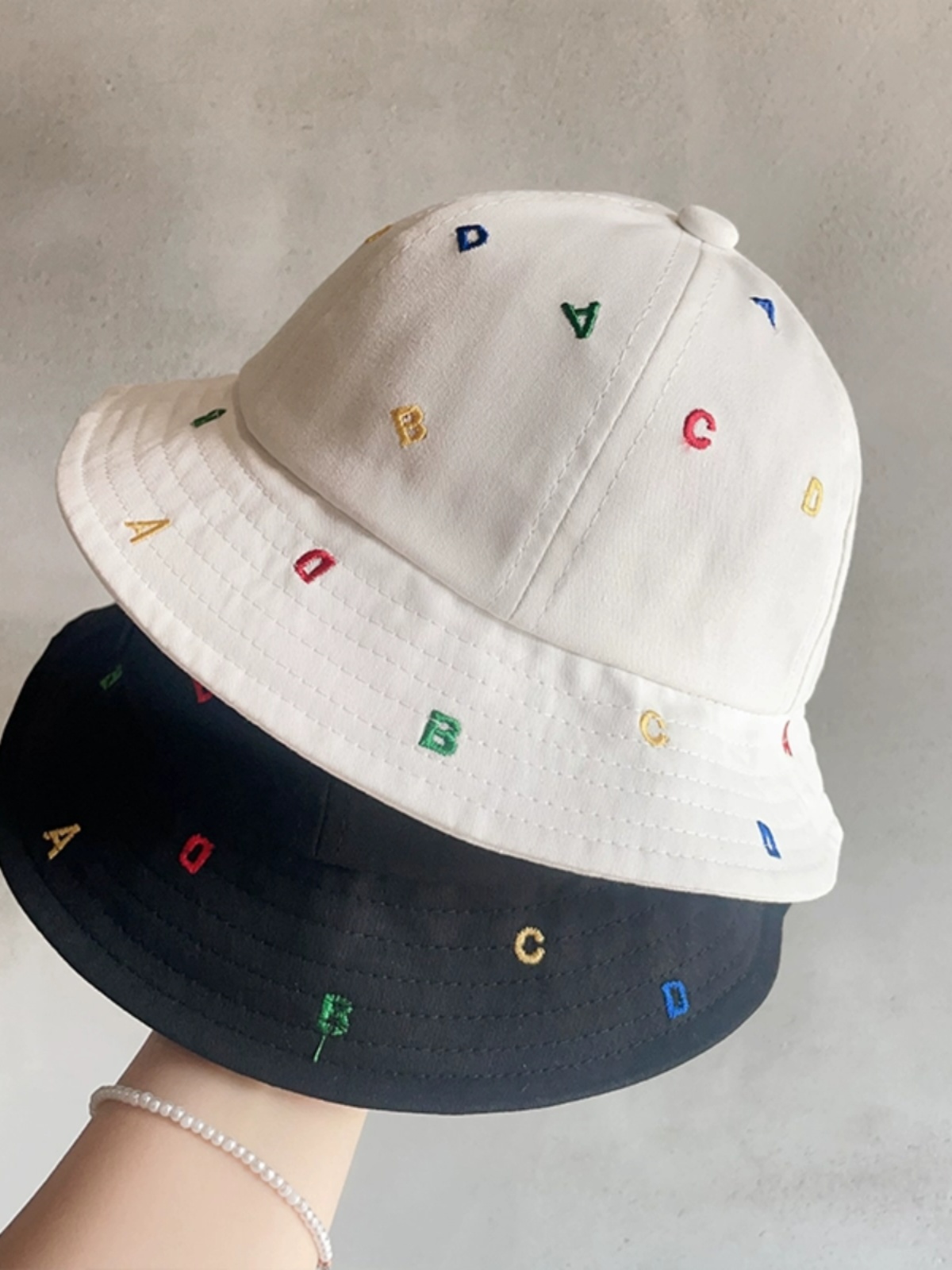 キッズ帽子 アルファベット刺繍バケットハット