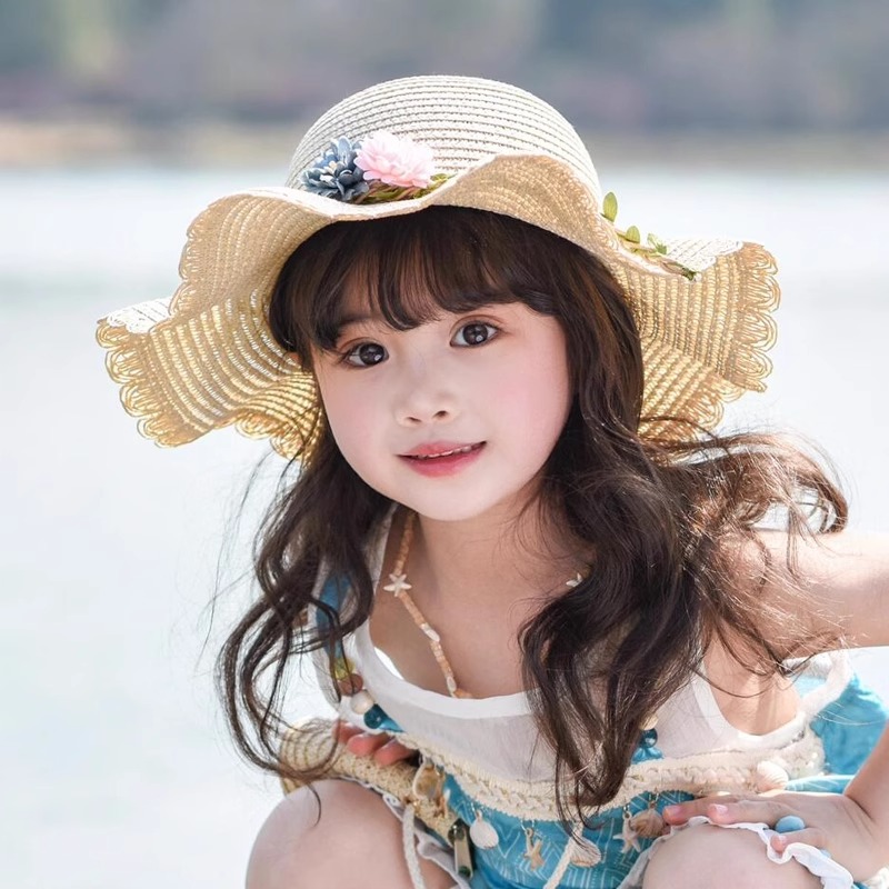 キッズ帽子 お花飾り付きウェーブ麦わら帽子