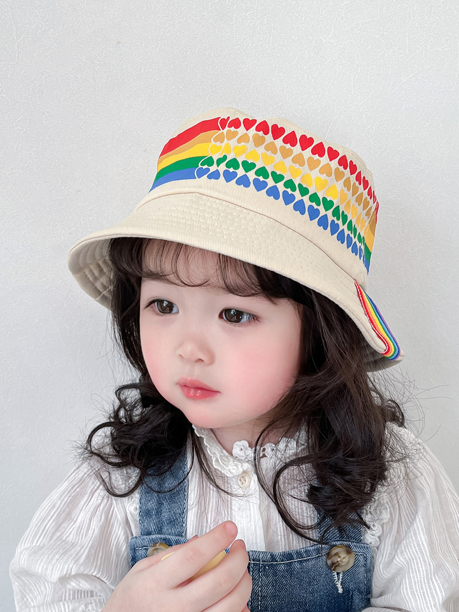 キッズ帽子 ハートいっぱい虹柄バケットハット