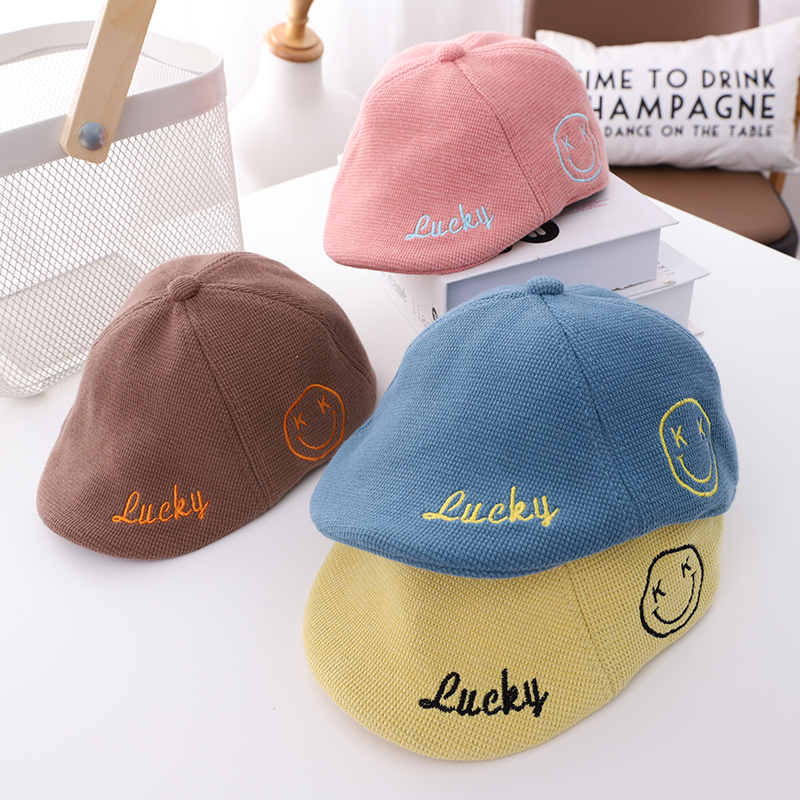 キッズ帽子 にこにこ刺繍入り あったかキッズキャスケット