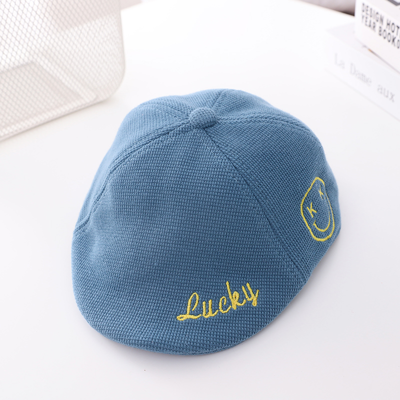 キッズ帽子 にこにこ刺繍入り あったかキッズキャスケット