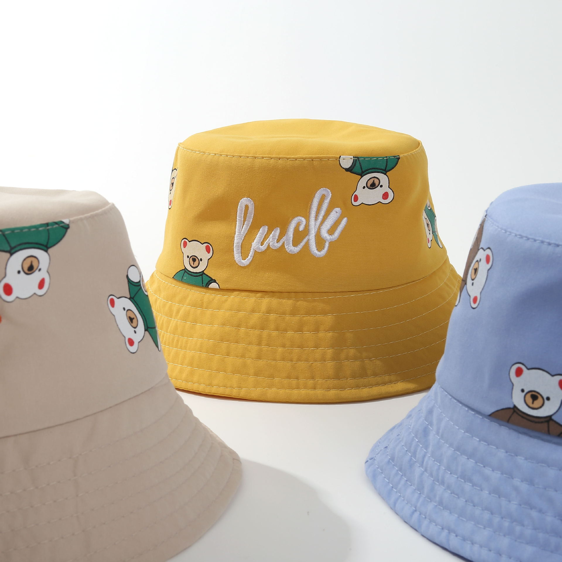 キッズ帽子 くまさん刺繍入りお出かけバケットハット