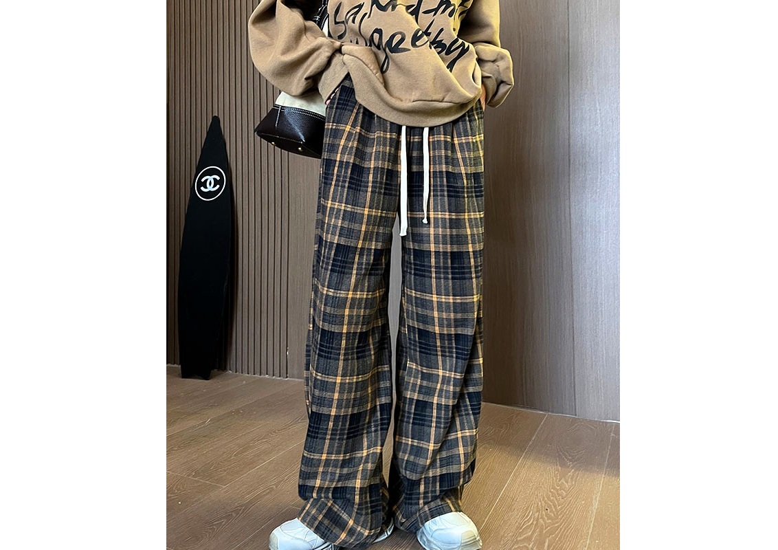 チェックパンツ ゆったり着こなし 格子柄ワイドパンツ