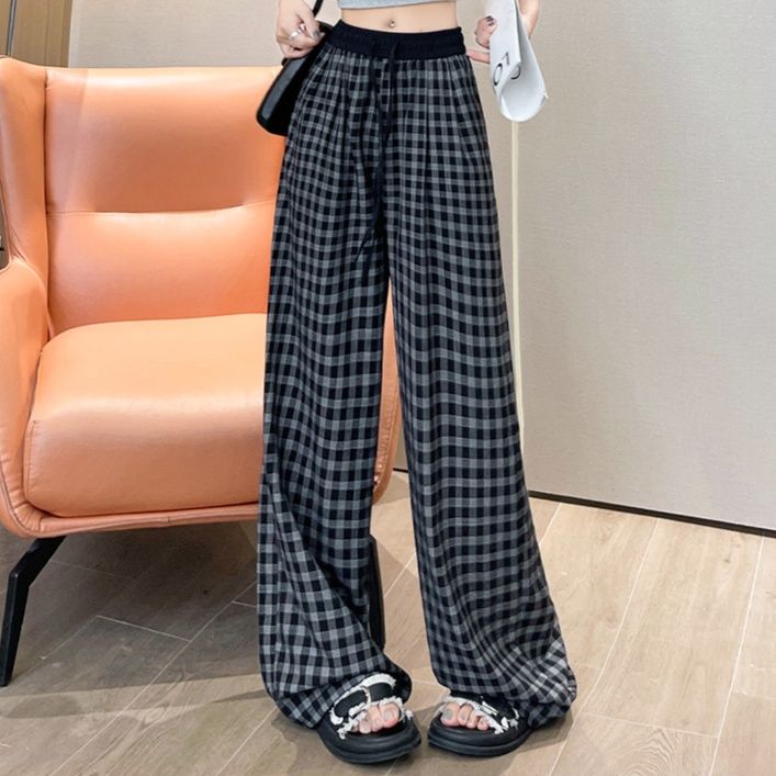 チェックパンツ 格子柄のゆったりワイドパンツ