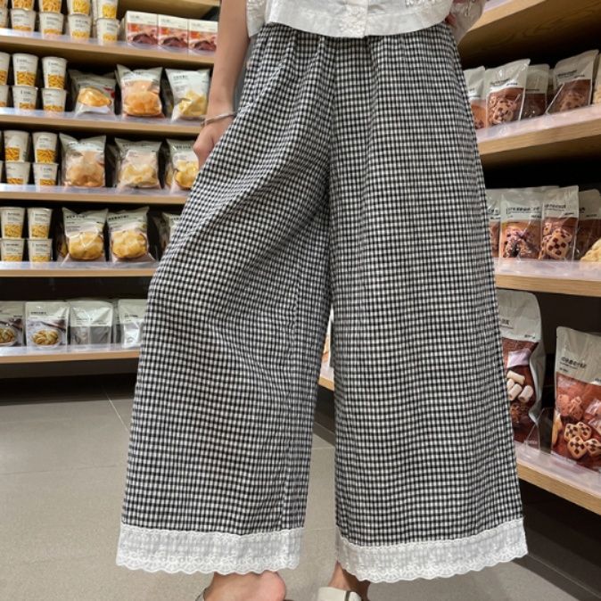 チェックパンツ レース縁取りワイドシルエットパンツ