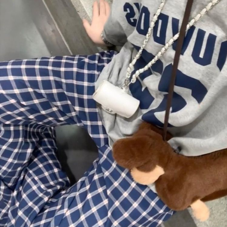 チェックパンツ 格子模様のゆったりパンツ