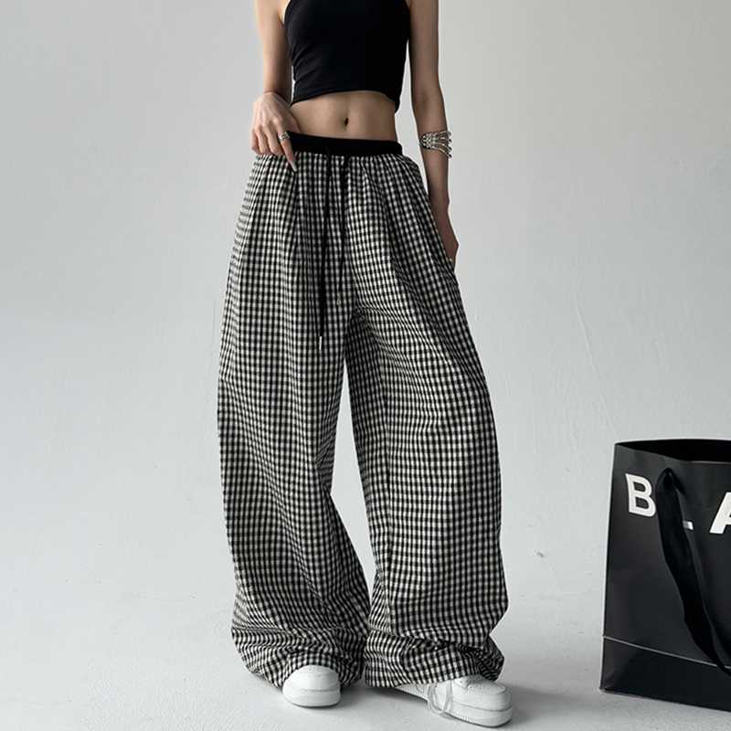 チェックパンツ　ゆったり美シルエット