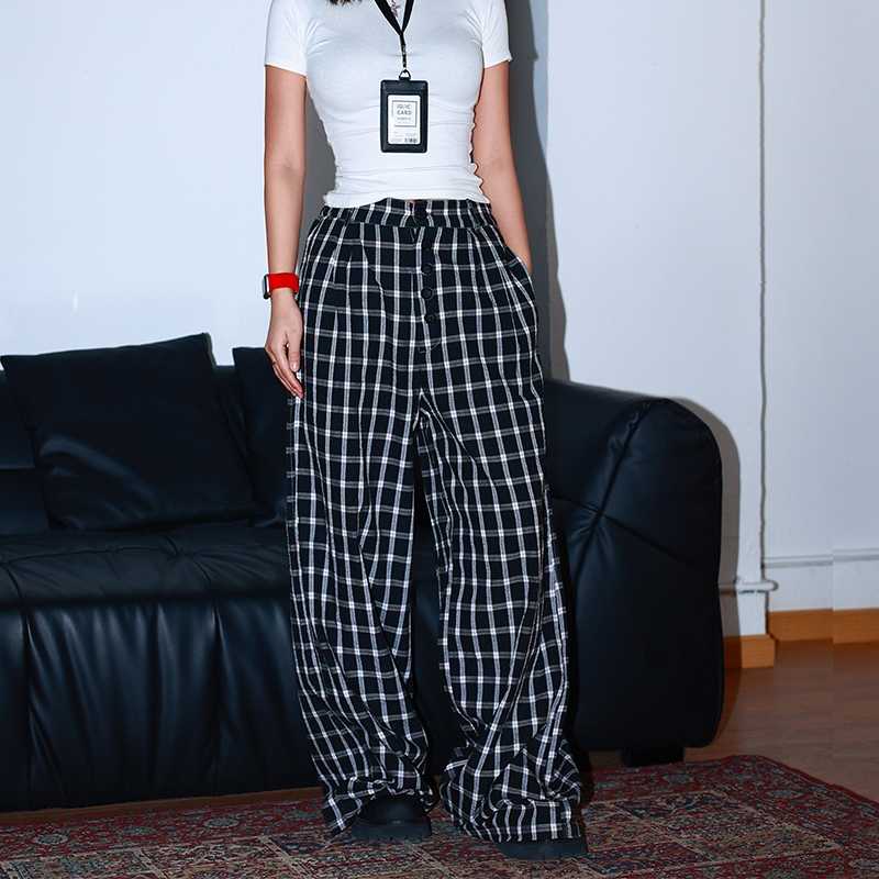 チェックパンツ リラックス感あふれるチェック柄ワイドパンツ