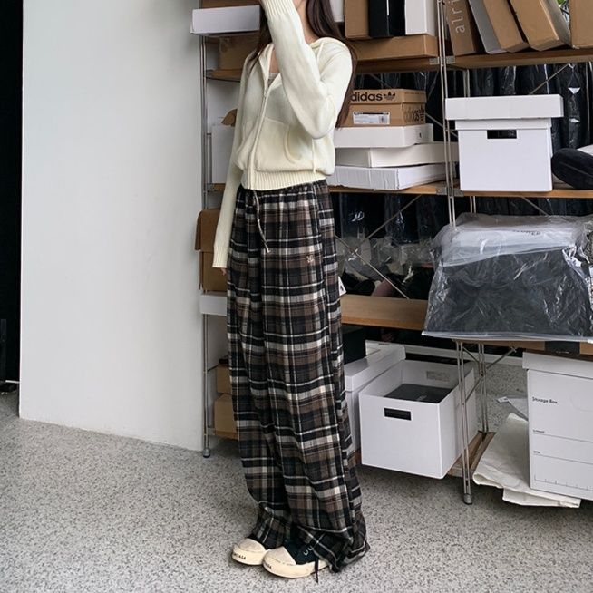 チェックパンツ ウエストゴム入り ゆったりタータンパンツ