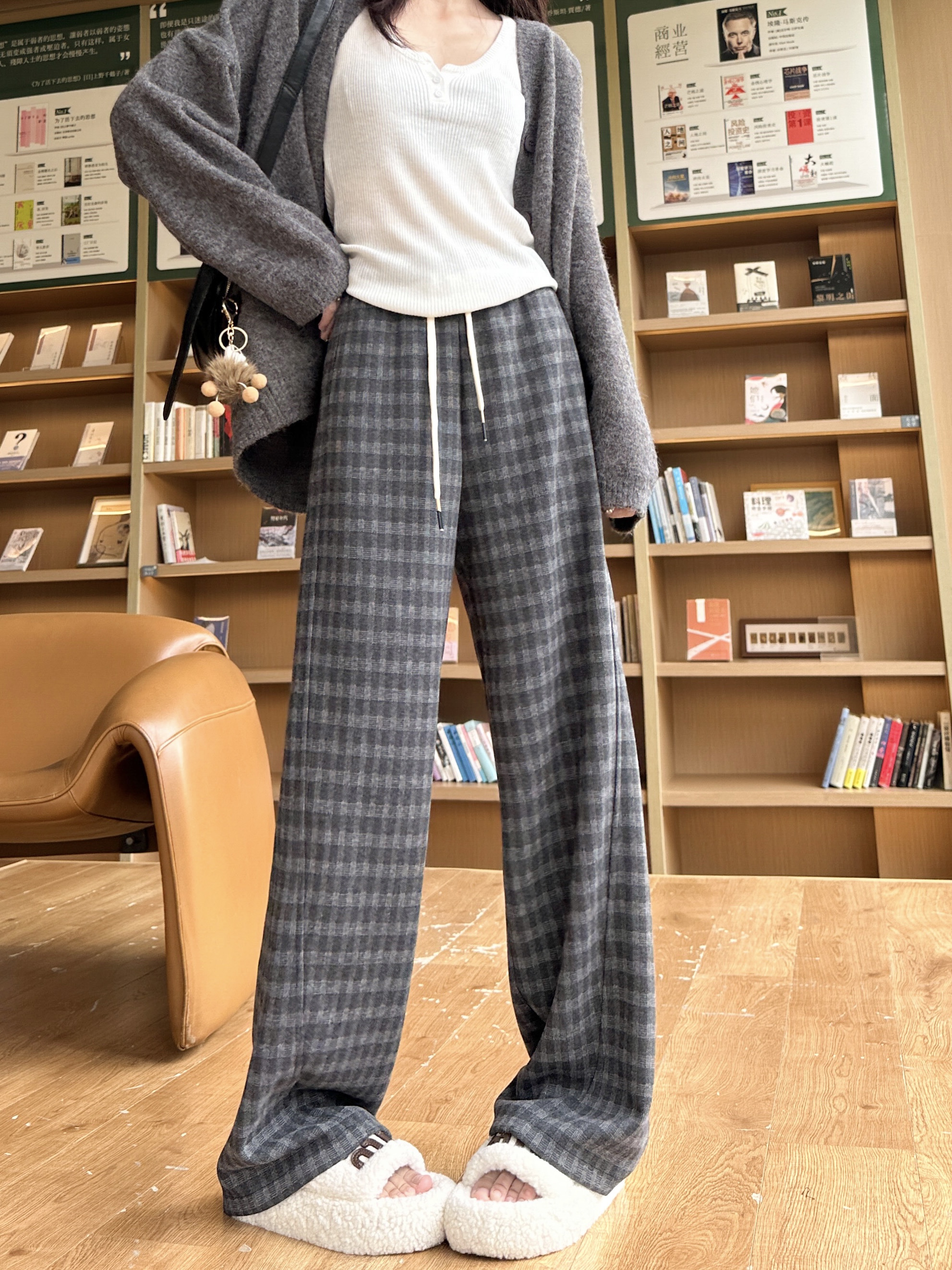 チェックパンツ　リラックス感溢れるゆったり