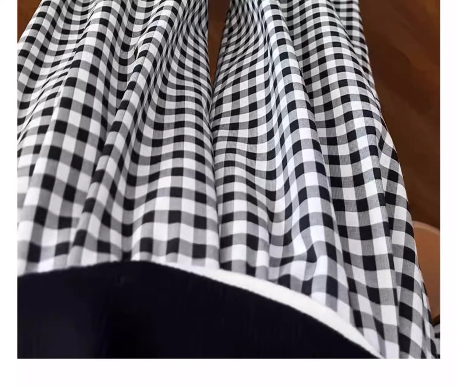 チェックパンツ 格子模様のゆったりパンツ