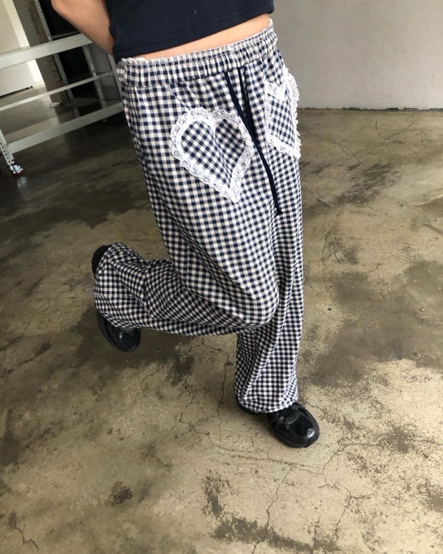 ハイウエストギンガムチェックパンツハート刺繍レース