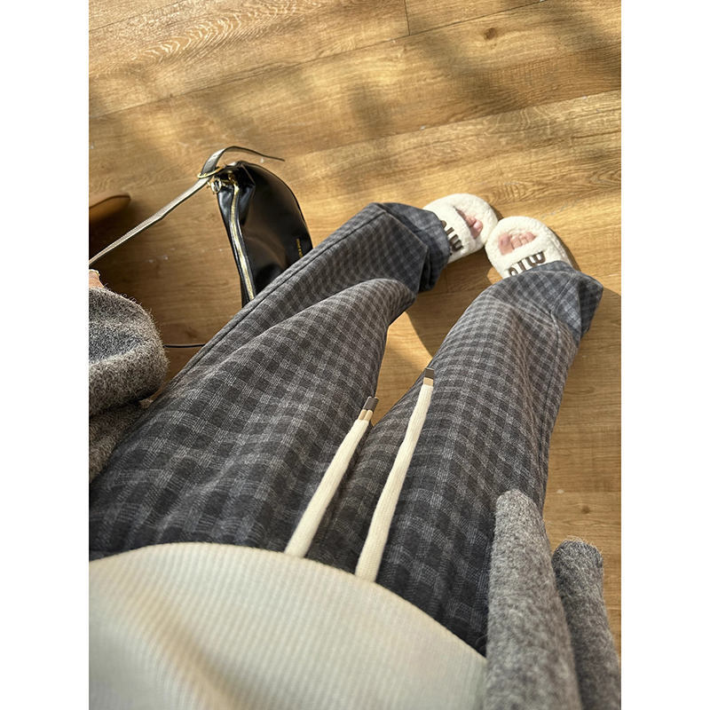 チェックパンツ　リラックス感溢れるゆったり
