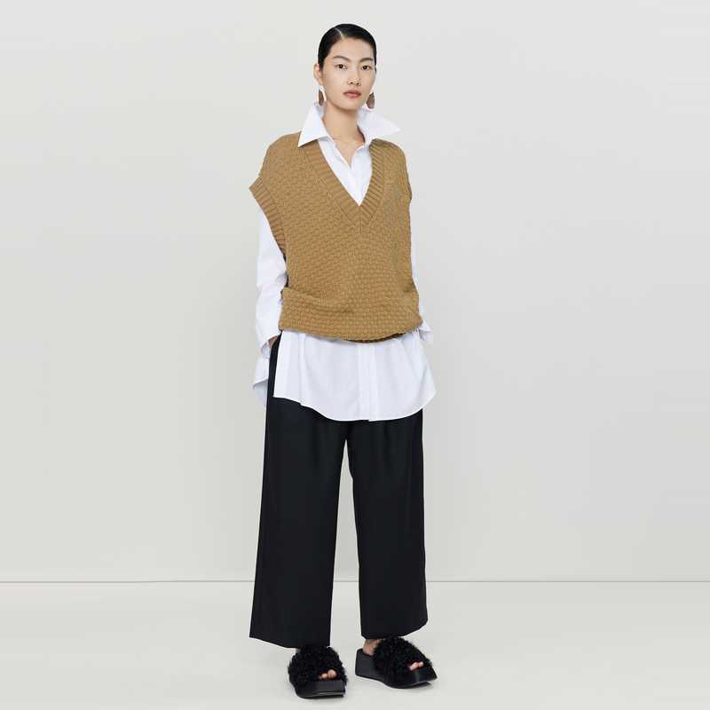 レディースベスト ケーブル編みデザインベスト