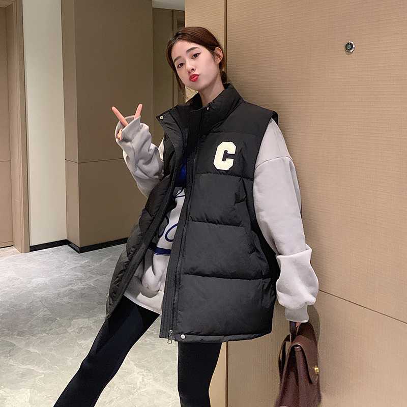 アウトドアでおしゃれに決める！レディースベスト5選