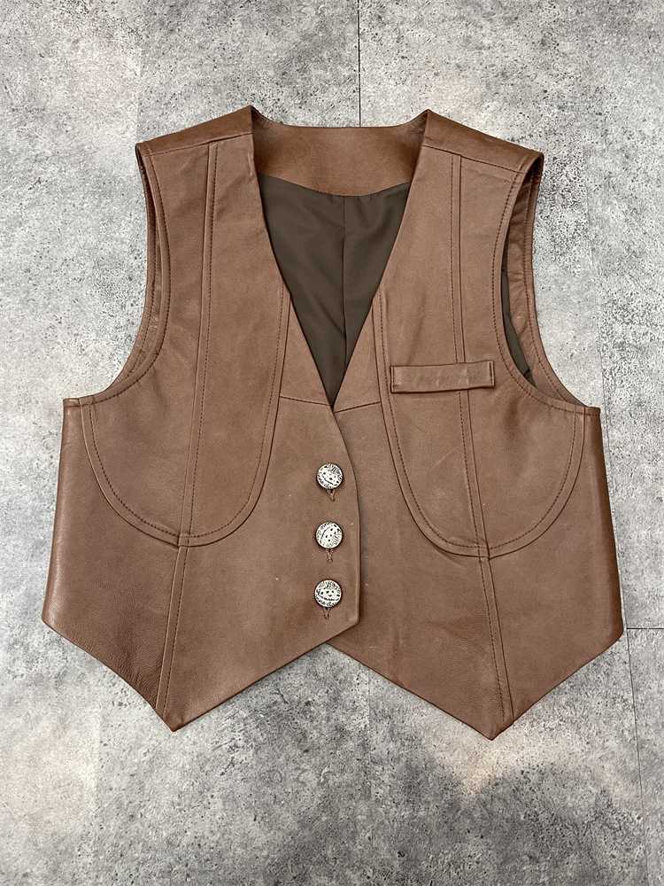 レディースベスト クラシック装飾釦レザーベスト