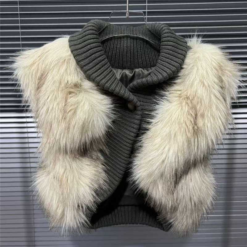 レディースベスト ふんわりファー付きニットベスト