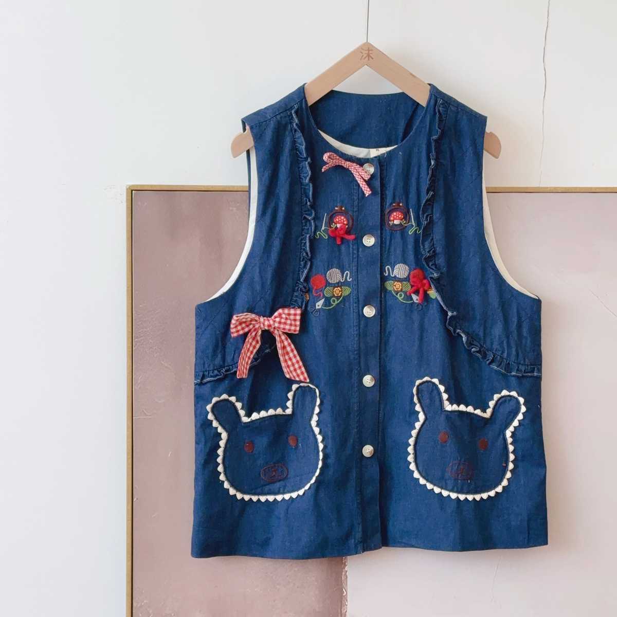 レディースベスト くまさんポケット付きデニムベスト
