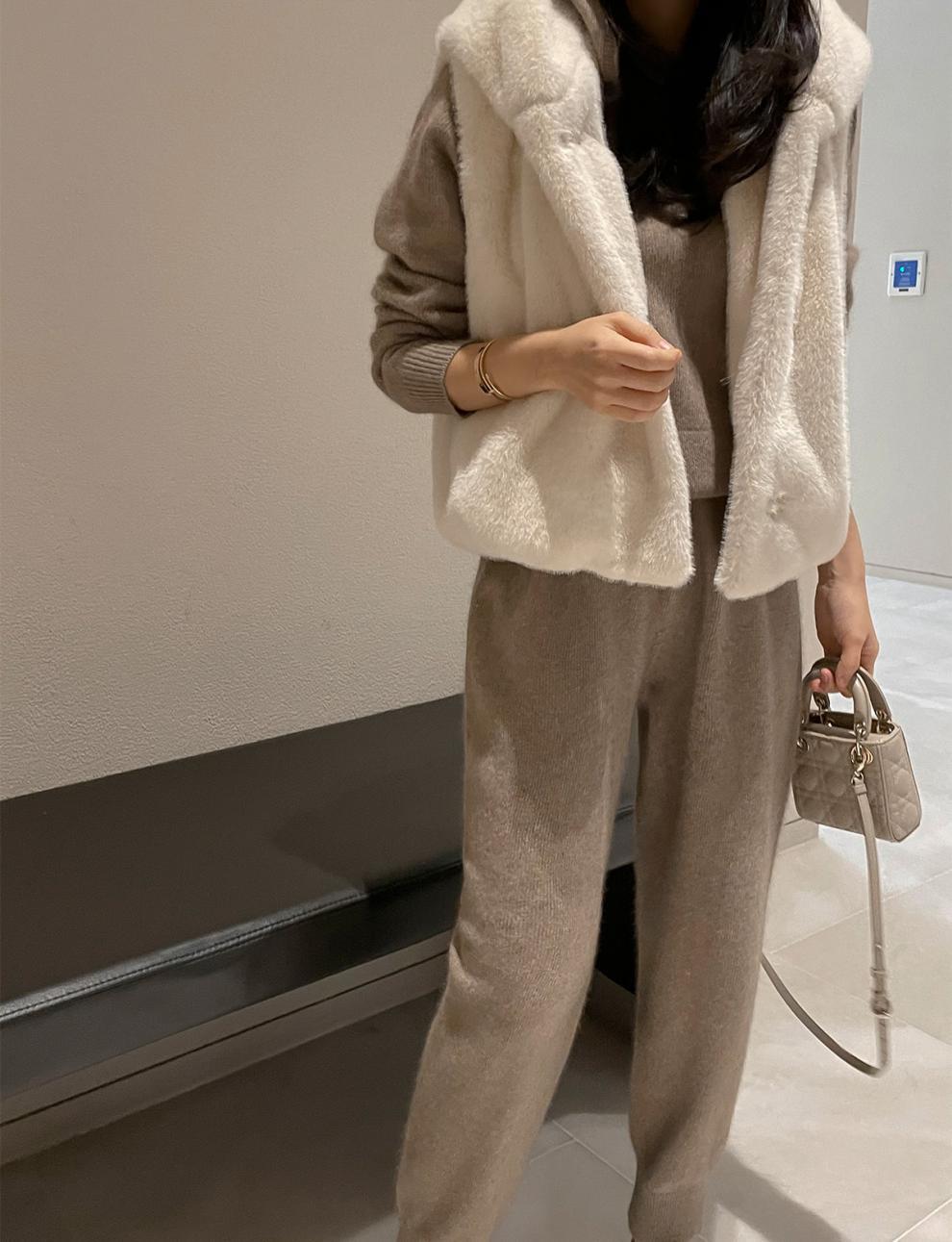 レディースベスト 秋冬新作 もふもふ人工毛皮ベスト 袖なし暖か羽織り