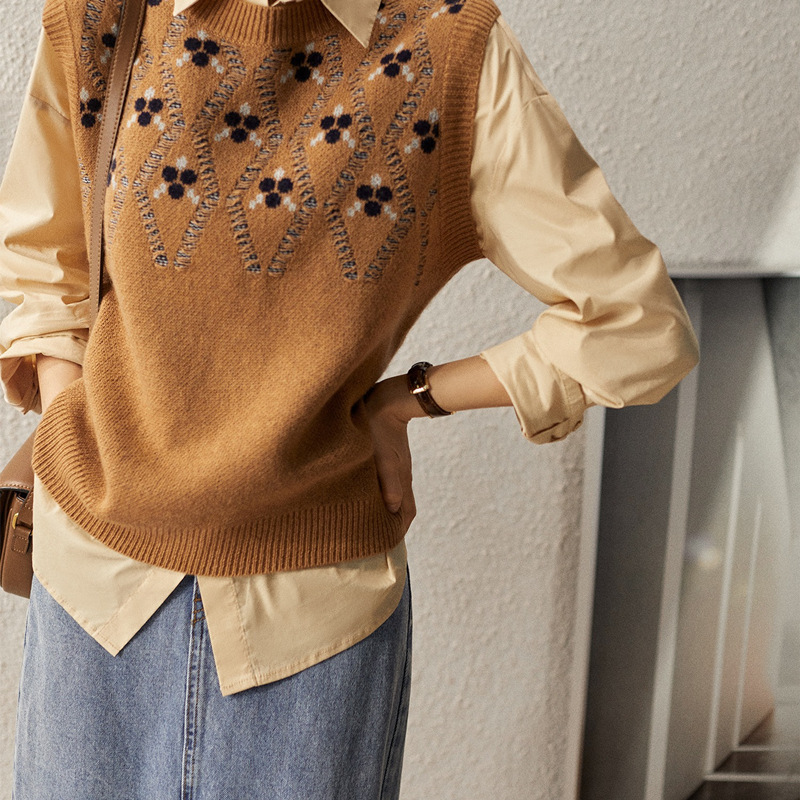 レディースベスト 花柄刺繍ニットベスト レディース袖なし重ね着トップス