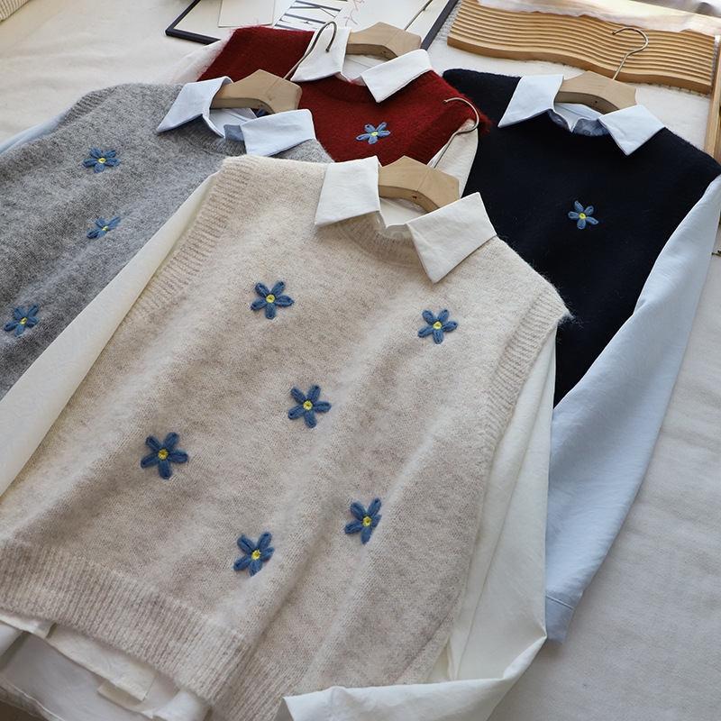 レディースベスト 花刺繍ニットベストセット 白シャツ重ね着風 韓国風