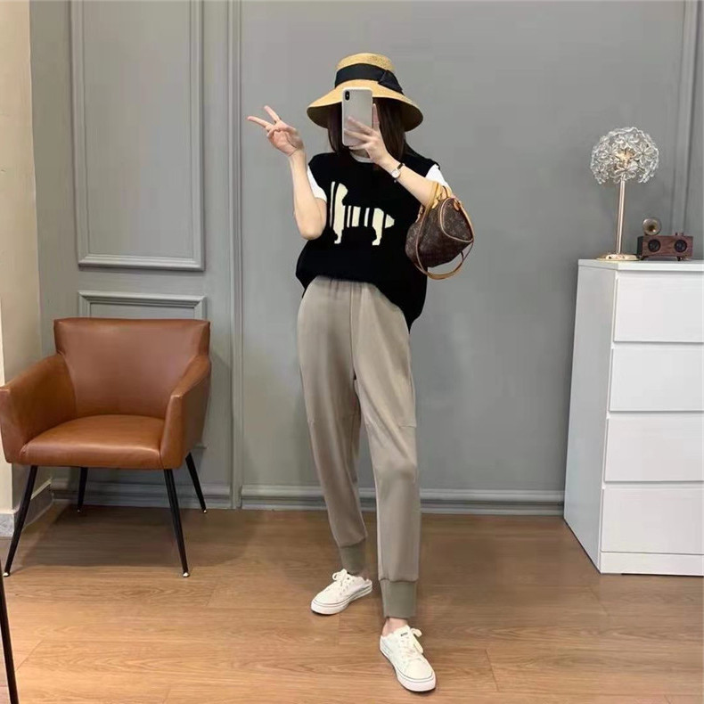 レディースベスト 猫柄ニットベスト 重ね着対応 体型カバー