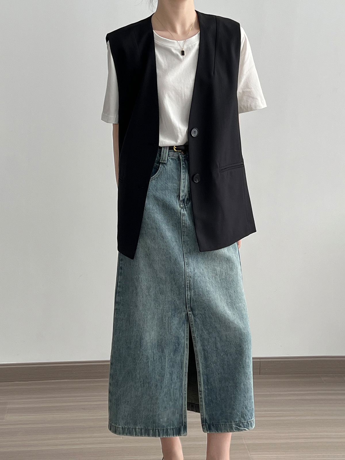 レディースベスト 春新作 上品ベージュ ロング丈ベスト レディース 袖なし