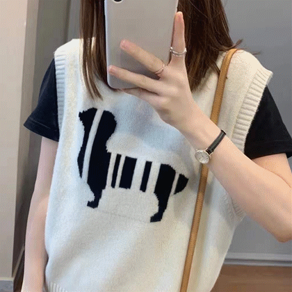 レディースベスト 猫柄ニットベスト 重ね着対応 体型カバー