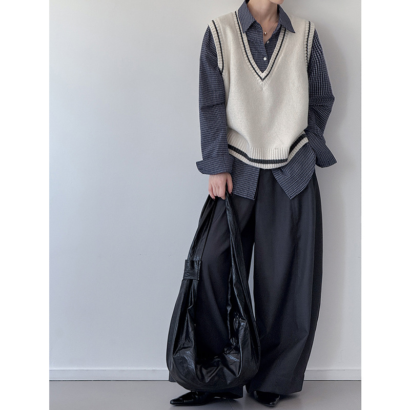 レディースベスト 秋冬新作ニットベスト レディース 重ね着風 三色展開