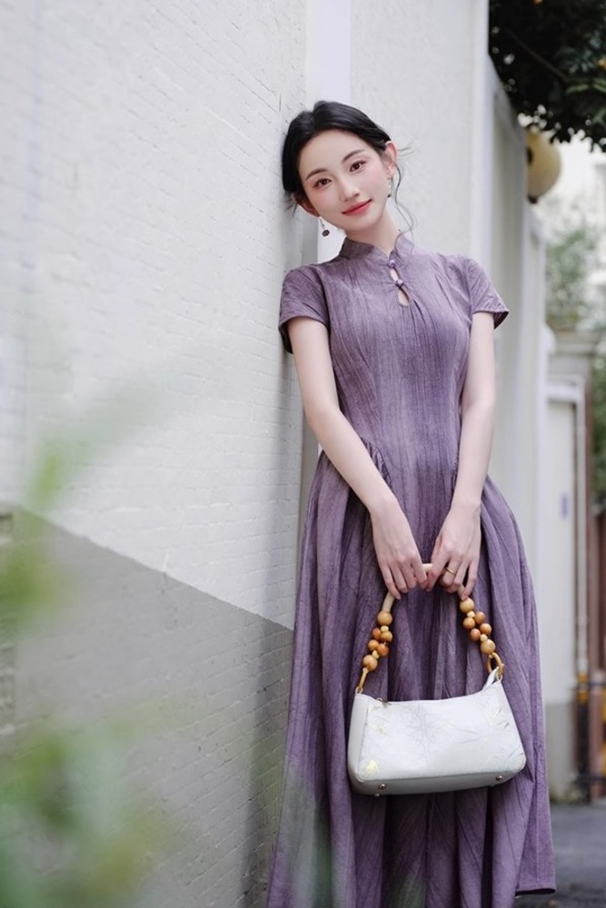https://fulmo-img-server.com/chinii/068b0e2ddbe468adbf296a34b9d45fe4.jpg