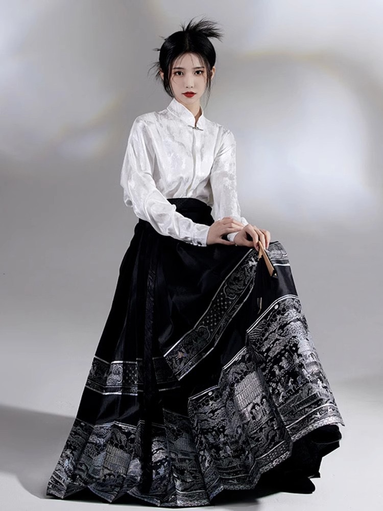 https://fulmo-img-server.com/chinii/0ee18881-5171-4a76-a721-10bbd523585a.jpg