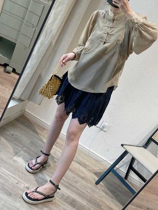 チャイナ服　 ボリュームのある袖が可愛いチャイナブラウス