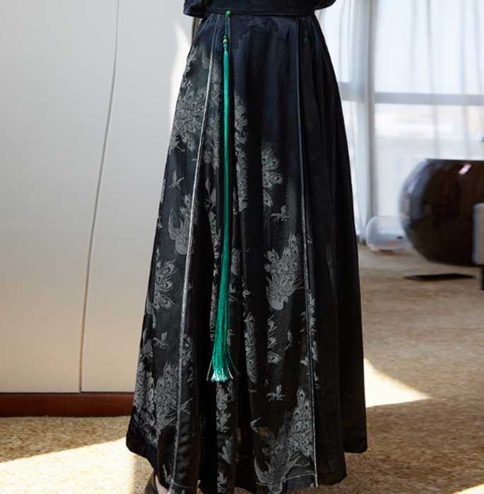 チャイナ服　豪華絢爛チャイナスカート