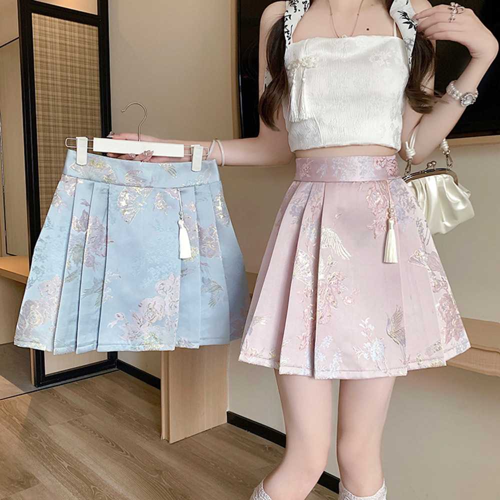 チャイナ服　フェミニンな軽やかプリーツスカート